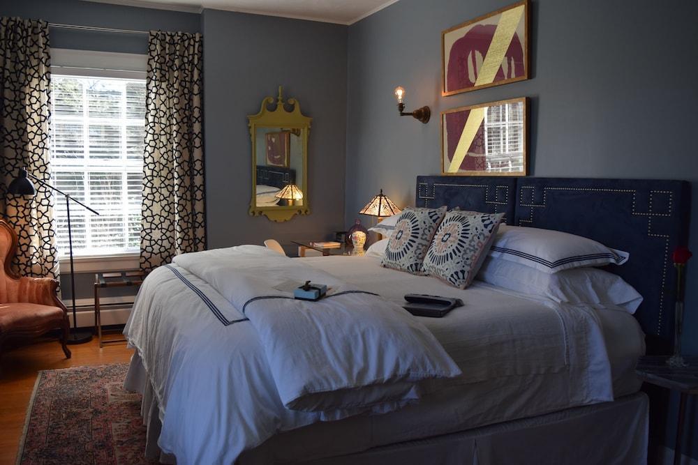 The Applewood Manor Bed & Breakfast Asheville Exterior photo