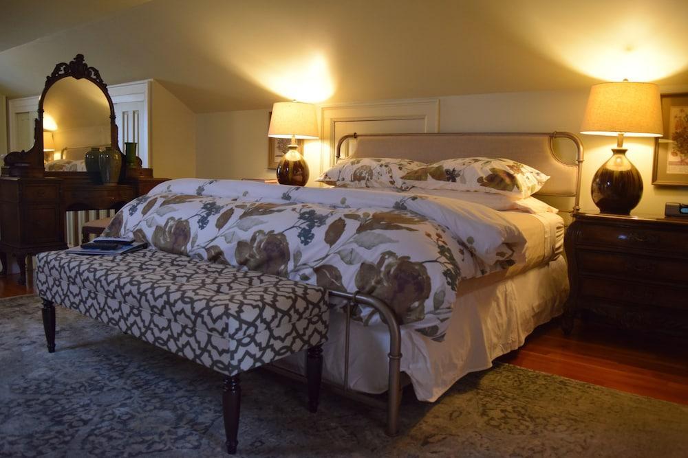 The Applewood Manor Bed & Breakfast Asheville Exterior photo